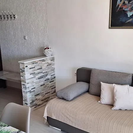 Apartments Mory *